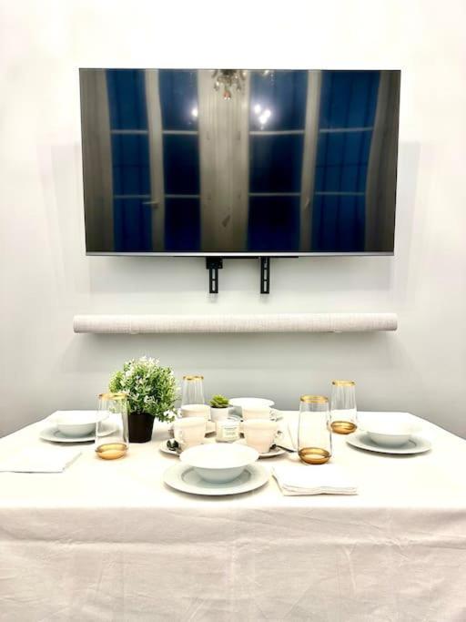Appt Renove Proche Montmartre Gare Du Nord Et Est Apartment Paris Exterior photo