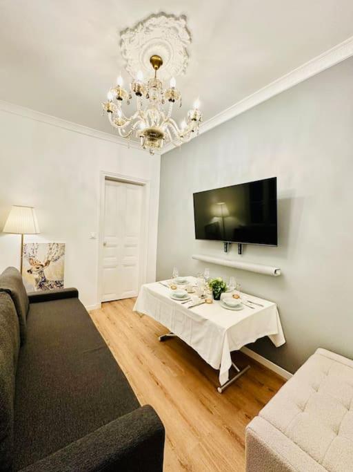 Appt Renove Proche Montmartre Gare Du Nord Et Est Apartment Paris Exterior photo